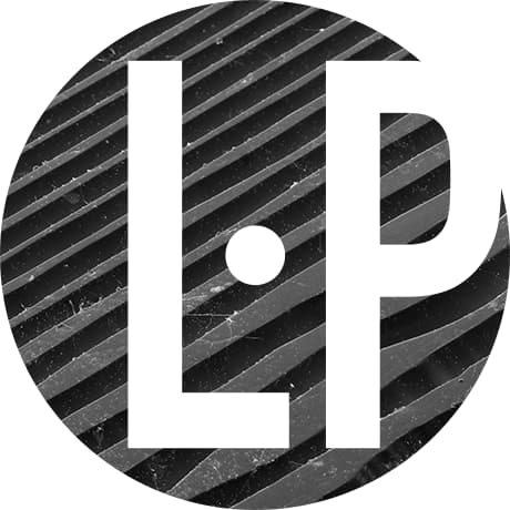 Пластинка с буквами LP сверху